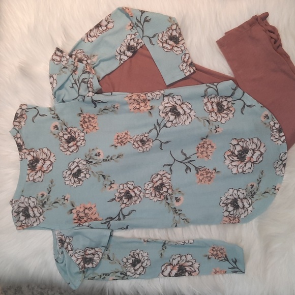 Girls 2 Pc Top/leggings Set - Floral Top:Size 10/12 Leggings: Size 8 - Picture 12 of 12